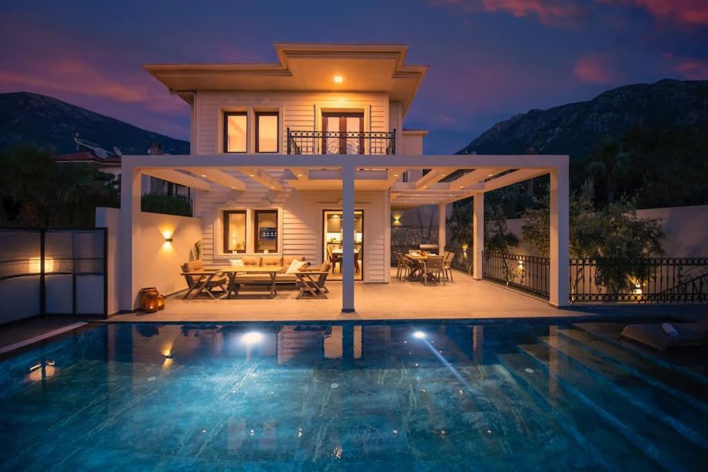 Havuzlu Korunakli Jakuzili Villa Фетхие Экстерьер фото